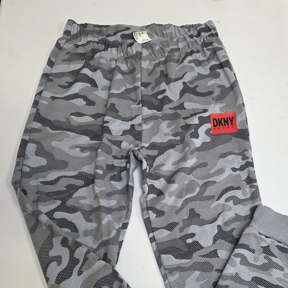 Big Boys Size 10-12 Slim Fit DKNY Sport Camouflage Joggers New With Tags